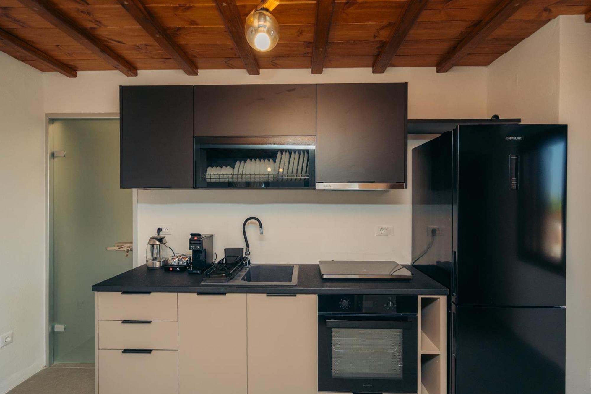 Loukia Apartments Artemonas エクステリア 写真