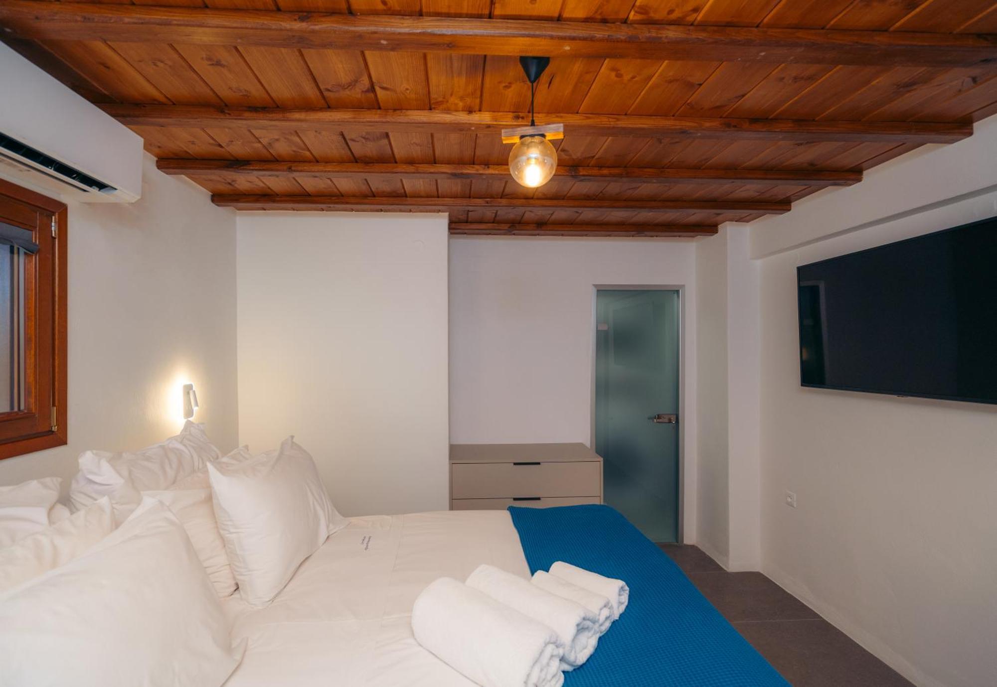 Loukia Apartments Artemonas エクステリア 写真