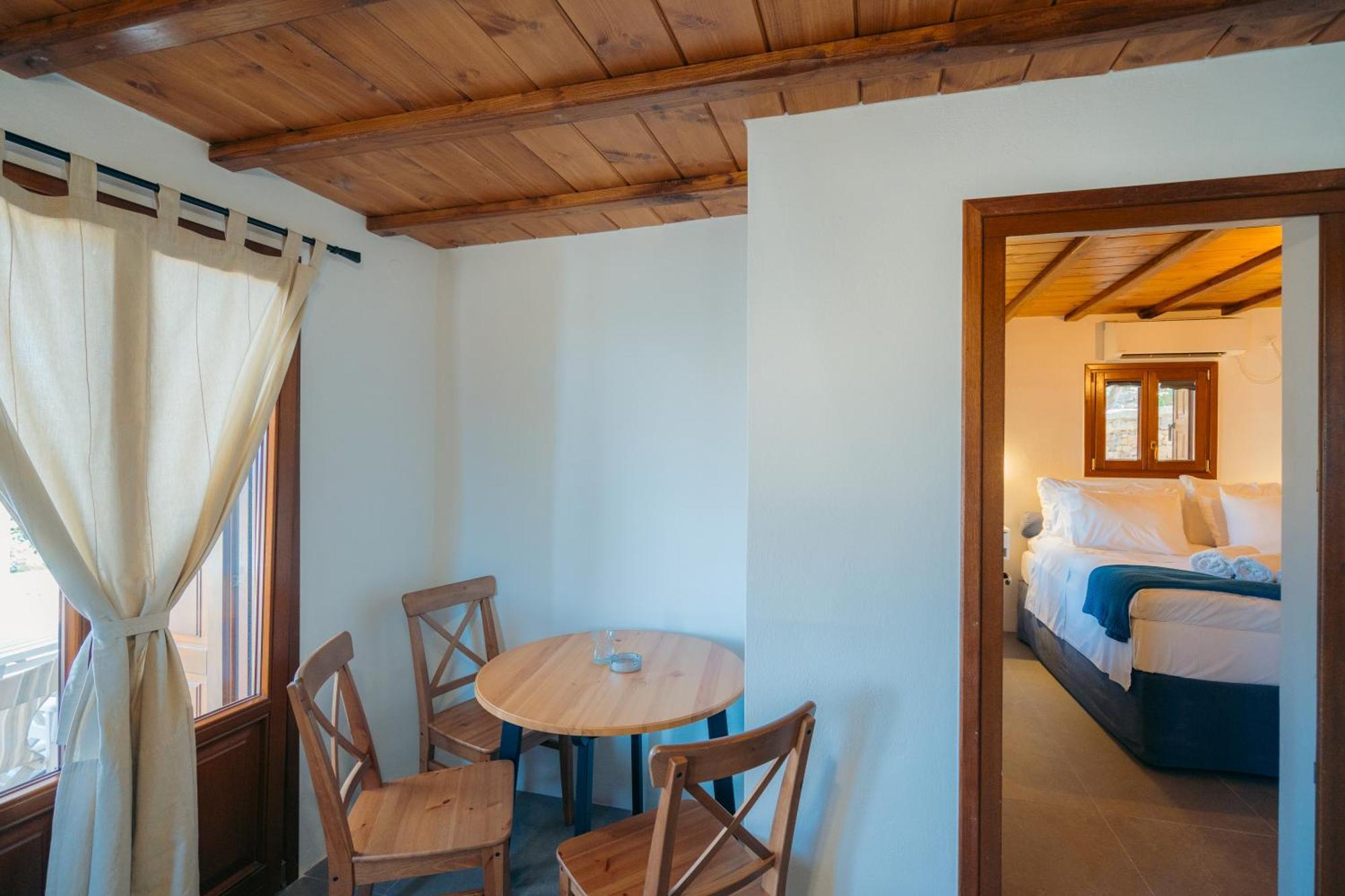 Loukia Apartments Artemonas エクステリア 写真
