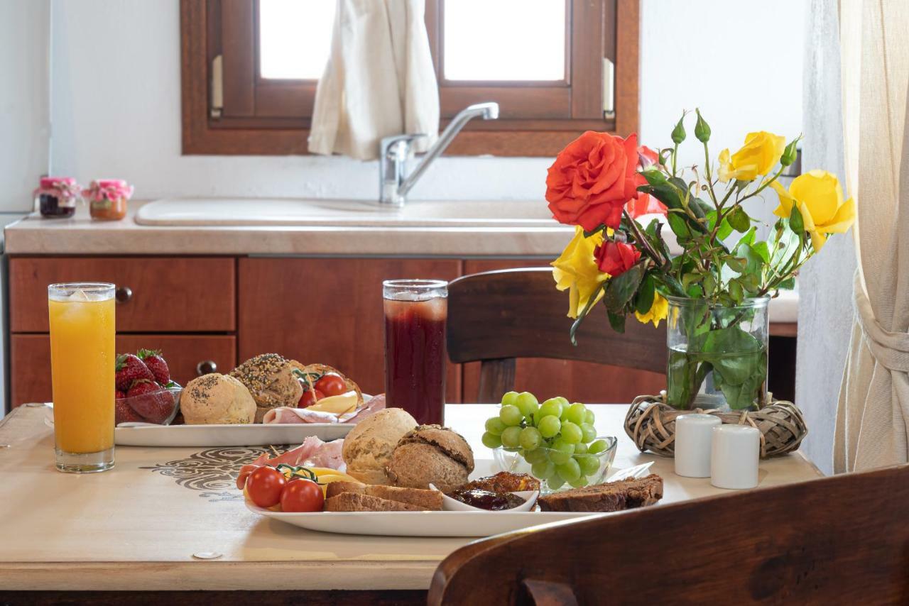 Loukia Apartments Artemonas エクステリア 写真